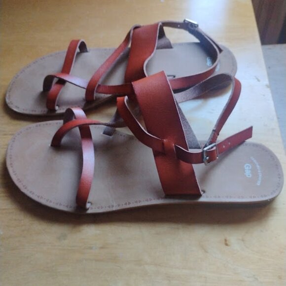 GAP Leather Strappy Sandals Size 8 - Picture 2 of 5